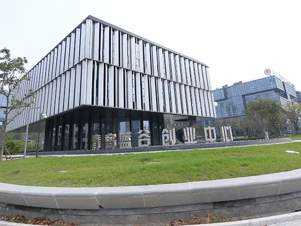 Prefabricated na bakal na mataas na pagtaas
